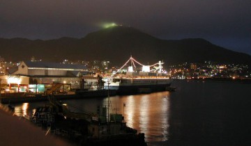 ともえ大橋から夜の函館湾を臨むその6
