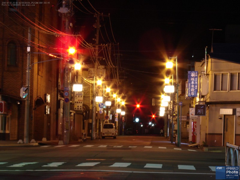 夜明け前の函館駅前・大門の街 2006年8月